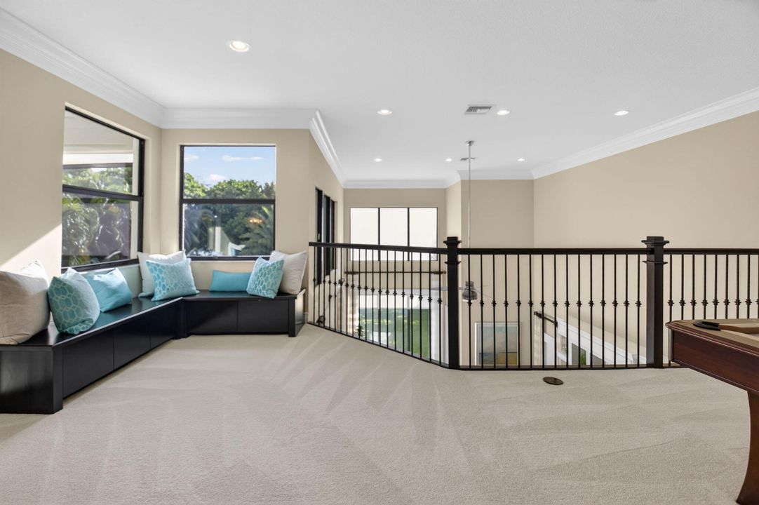 待售: $2,349,000 (5 贝兹, 5 浴室, 5031 平方英尺)