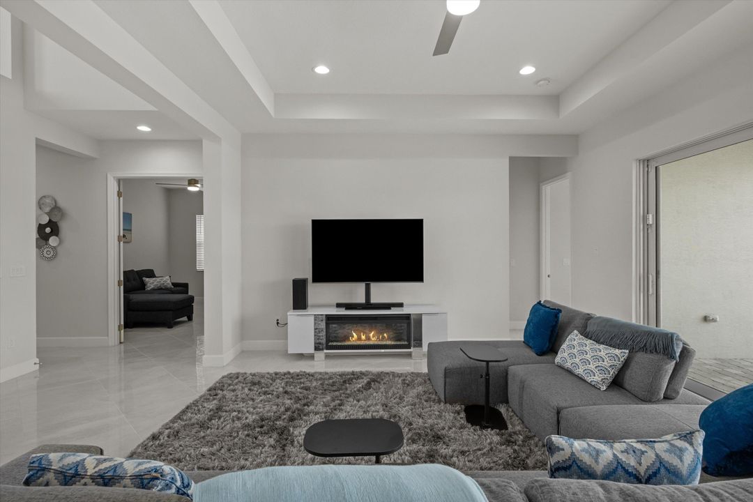 For Sale: $799,990 (3 beds, 3 baths, 2410 Square Feet)