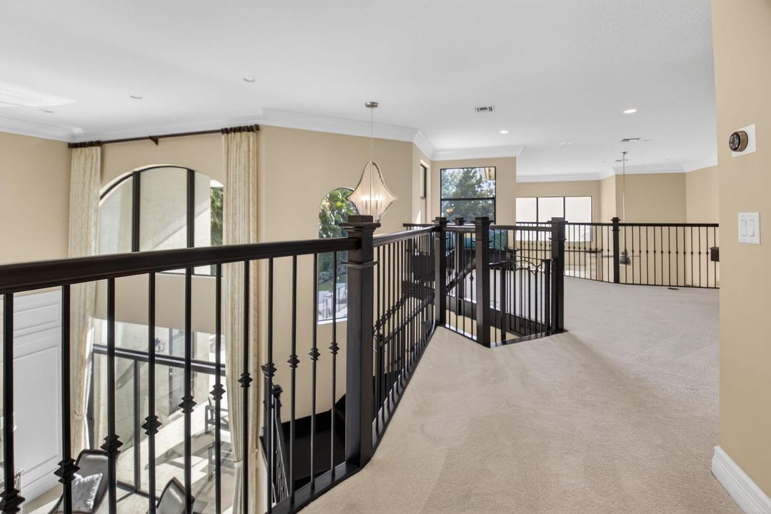 待售: $2,349,000 (5 贝兹, 5 浴室, 5031 平方英尺)