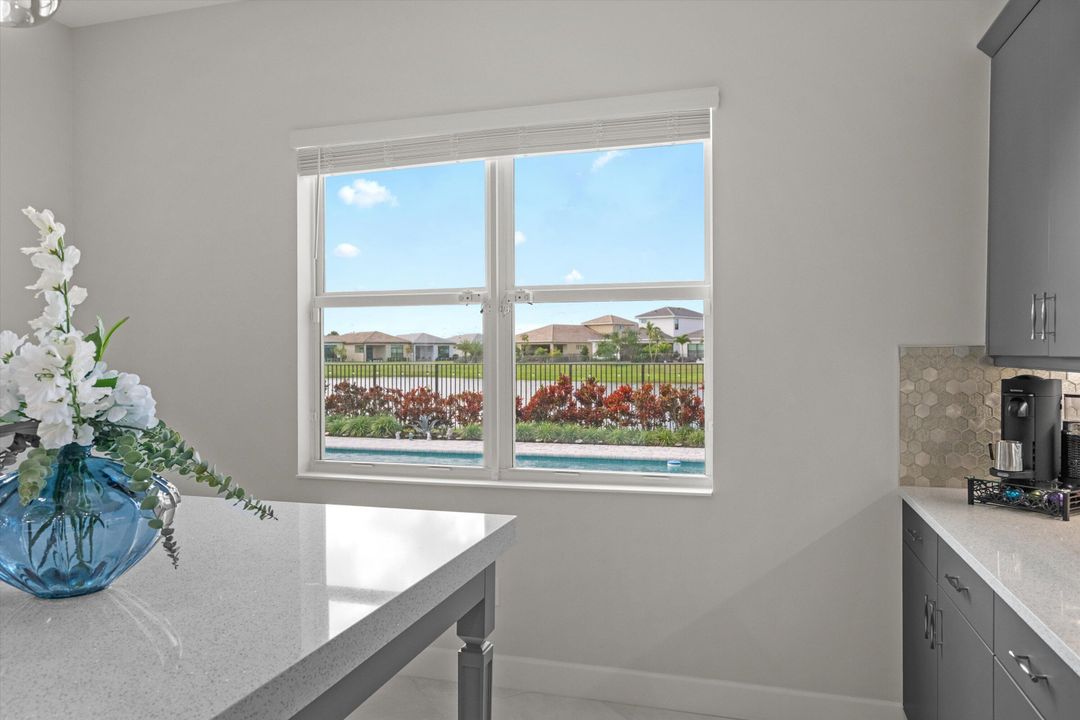 For Sale: $799,990 (3 beds, 3 baths, 2410 Square Feet)