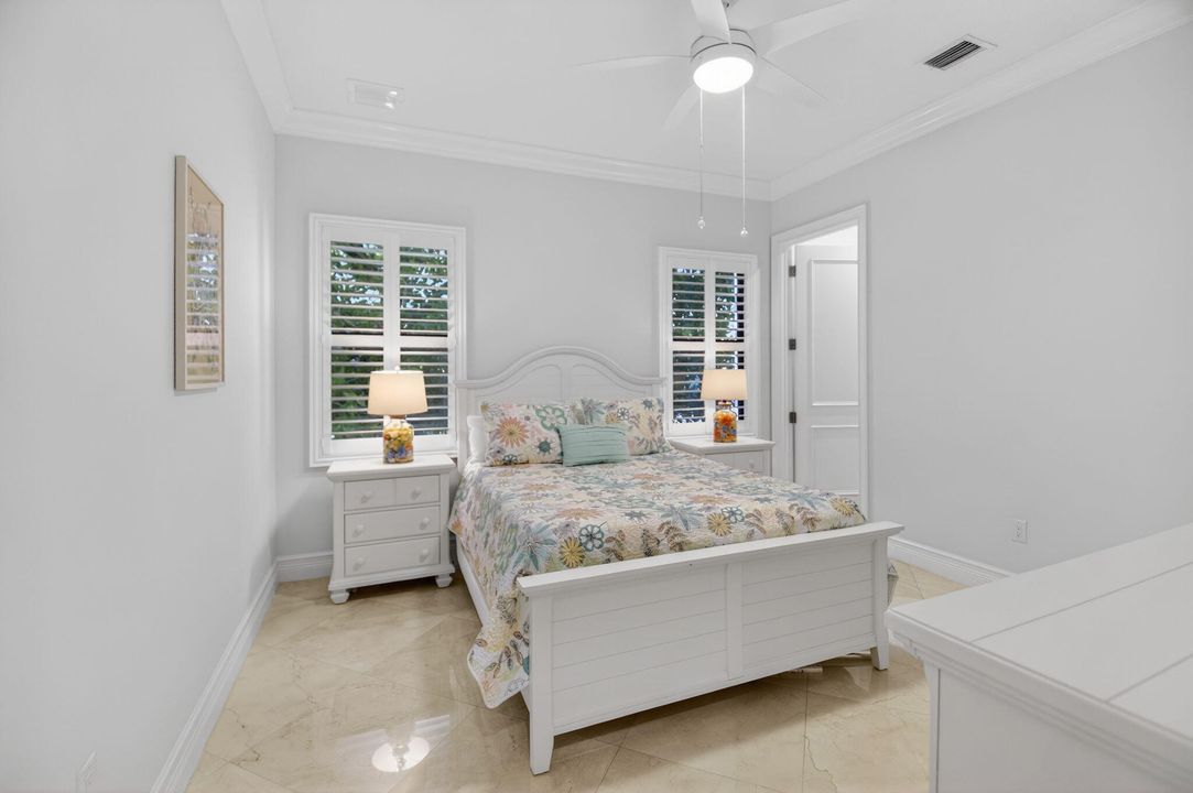 待售: $2,349,000 (5 贝兹, 5 浴室, 5031 平方英尺)