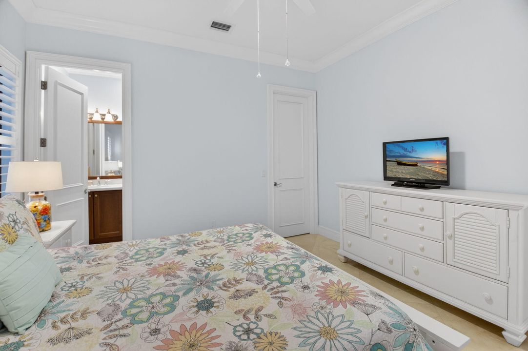 待售: $2,349,000 (5 贝兹, 5 浴室, 5031 平方英尺)