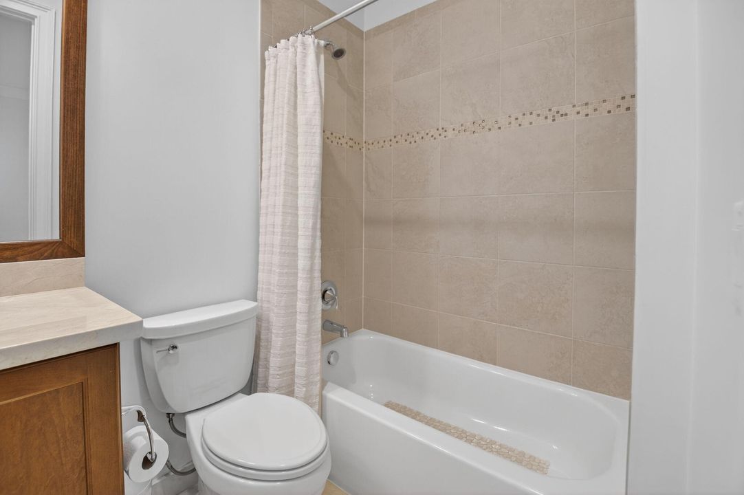 待售: $2,349,000 (5 贝兹, 5 浴室, 5031 平方英尺)