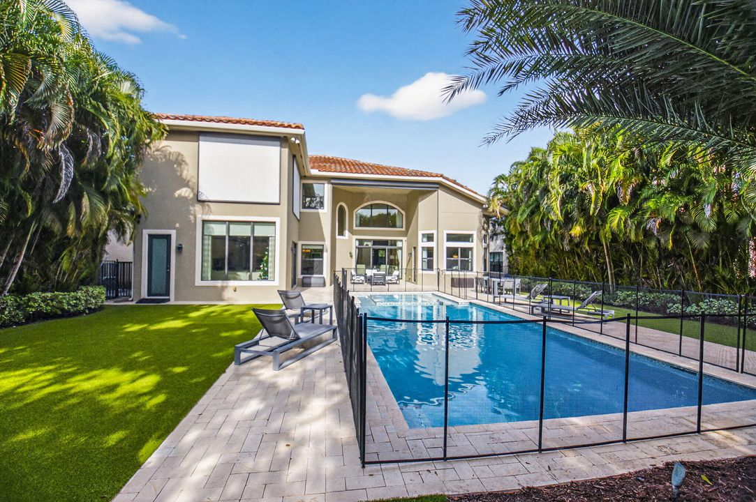 待售: $2,349,000 (5 贝兹, 5 浴室, 5031 平方英尺)