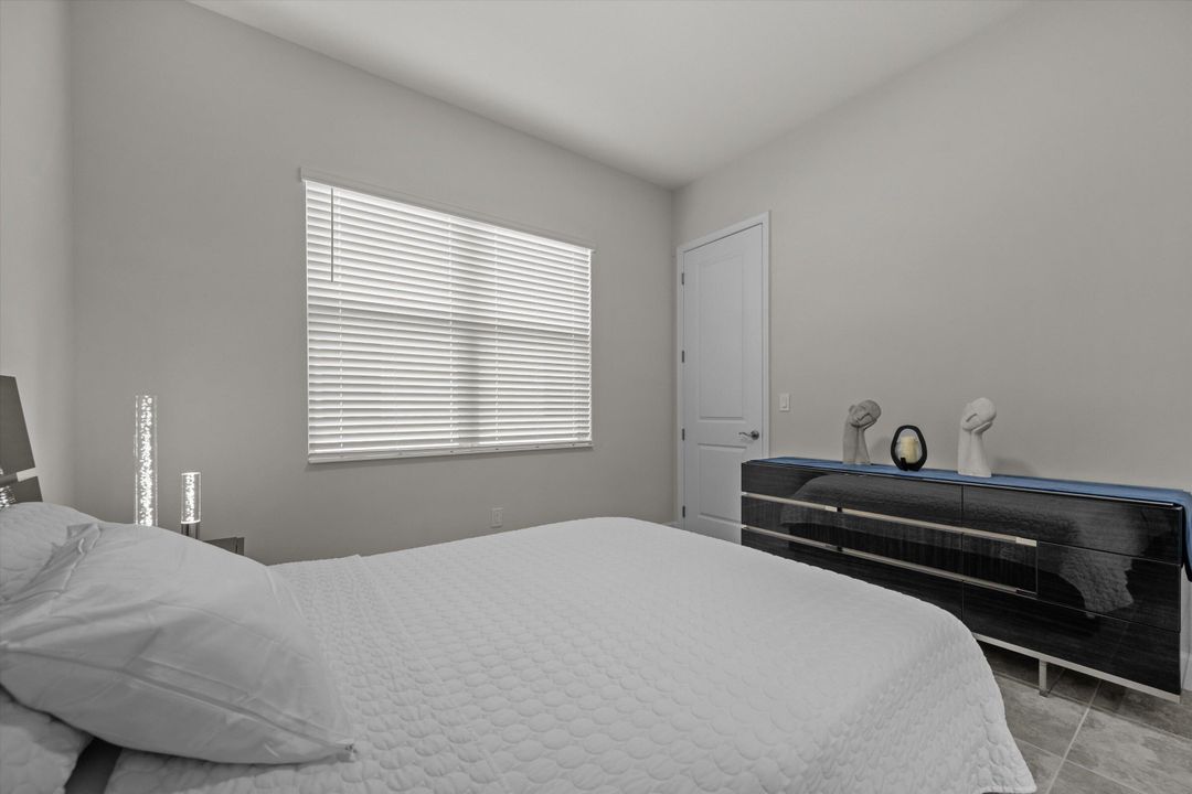 For Sale: $799,990 (3 beds, 3 baths, 2410 Square Feet)