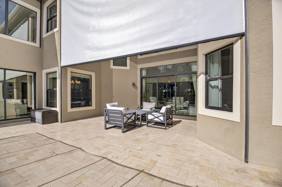 待售: $2,349,000 (5 贝兹, 5 浴室, 5031 平方英尺)