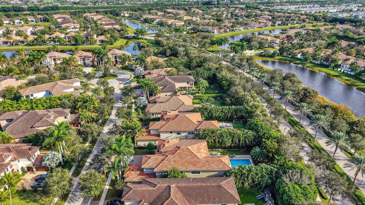 待售: $2,349,000 (5 贝兹, 5 浴室, 5031 平方英尺)