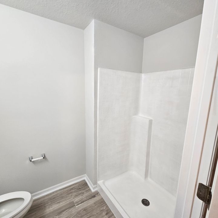 En Venta: $329,000 (4 camas, 2 baños, 1655 Pies cuadrados)