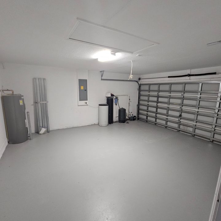 En Venta: $329,000 (4 camas, 2 baños, 1655 Pies cuadrados)