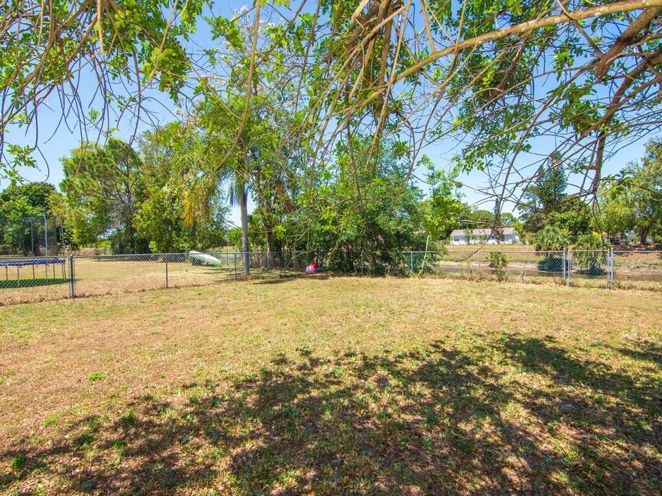 В аренду: $2,250 (2 спален, 2 ванн, 1221 Квадратных фут)