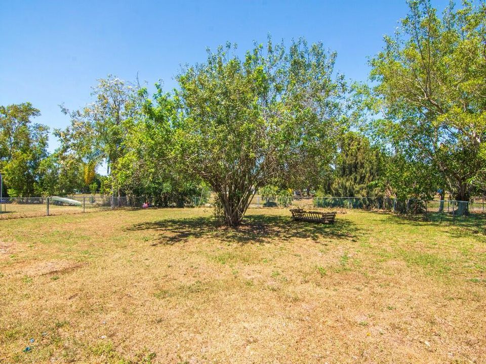 В аренду: $2,250 (2 спален, 2 ванн, 1221 Квадратных фут)