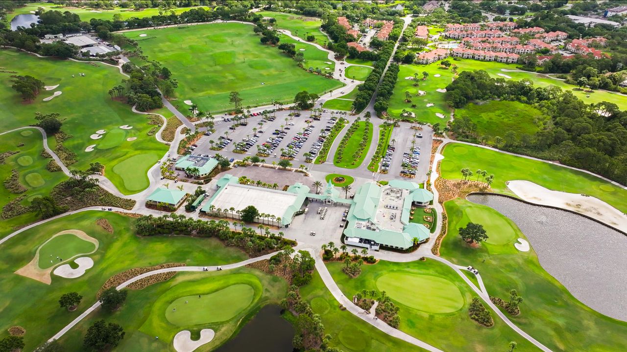 出租: $9,500 (4 贝兹, 3 浴室, 3350 平方英尺)