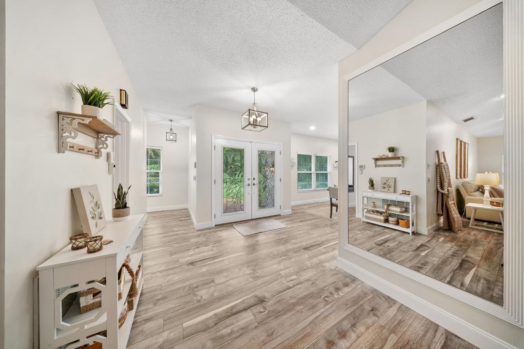 出租: $9,500 (4 贝兹, 3 浴室, 3350 平方英尺)