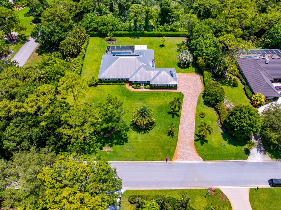 出租: $9,500 (4 贝兹, 3 浴室, 3350 平方英尺)