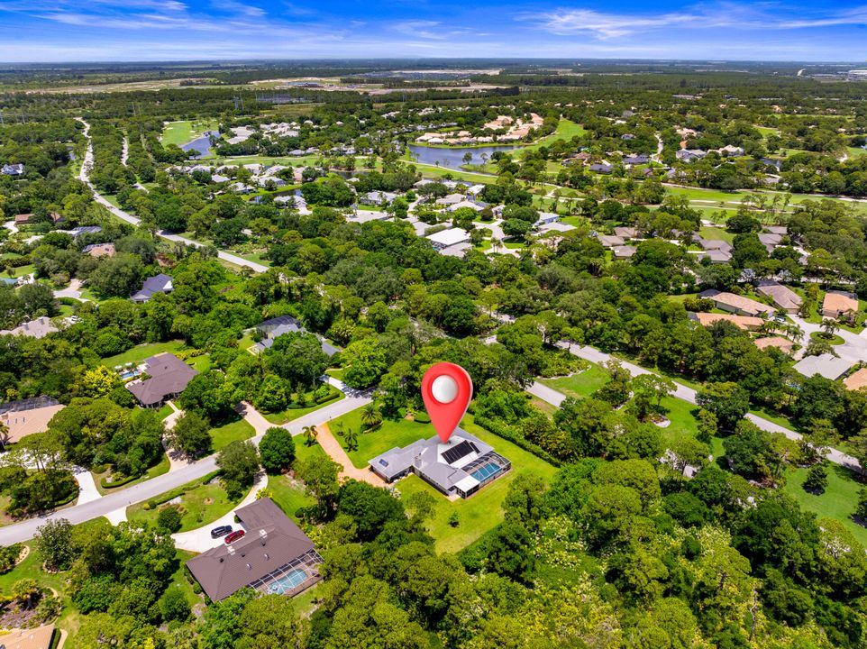 出租: $9,500 (4 贝兹, 3 浴室, 3350 平方英尺)