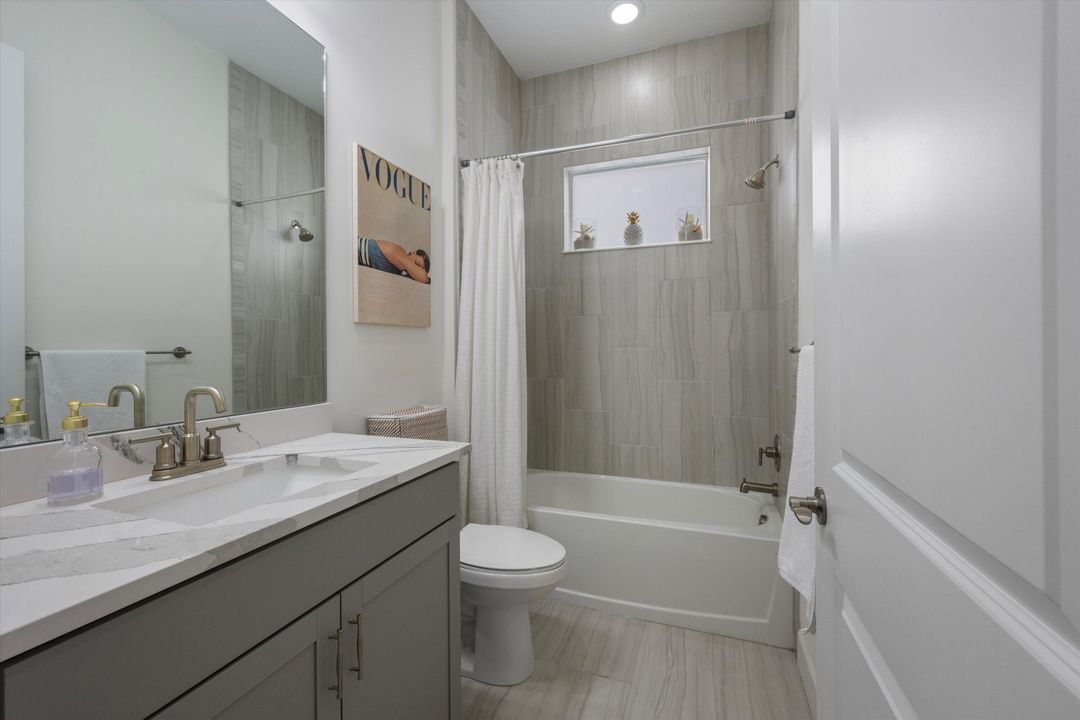 На продажу: $675,000 (4 спален, 2 ванн, 2305 Квадратных фут)