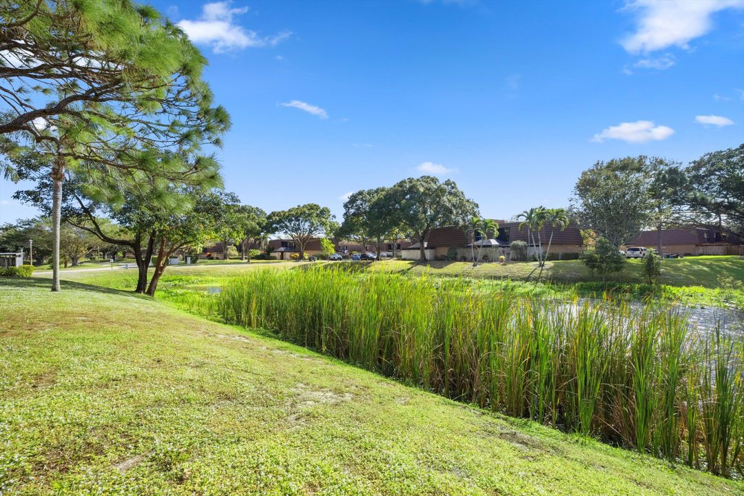 En Venta: $439,000 (3 camas, 2 baños, 1596 Pies cuadrados)