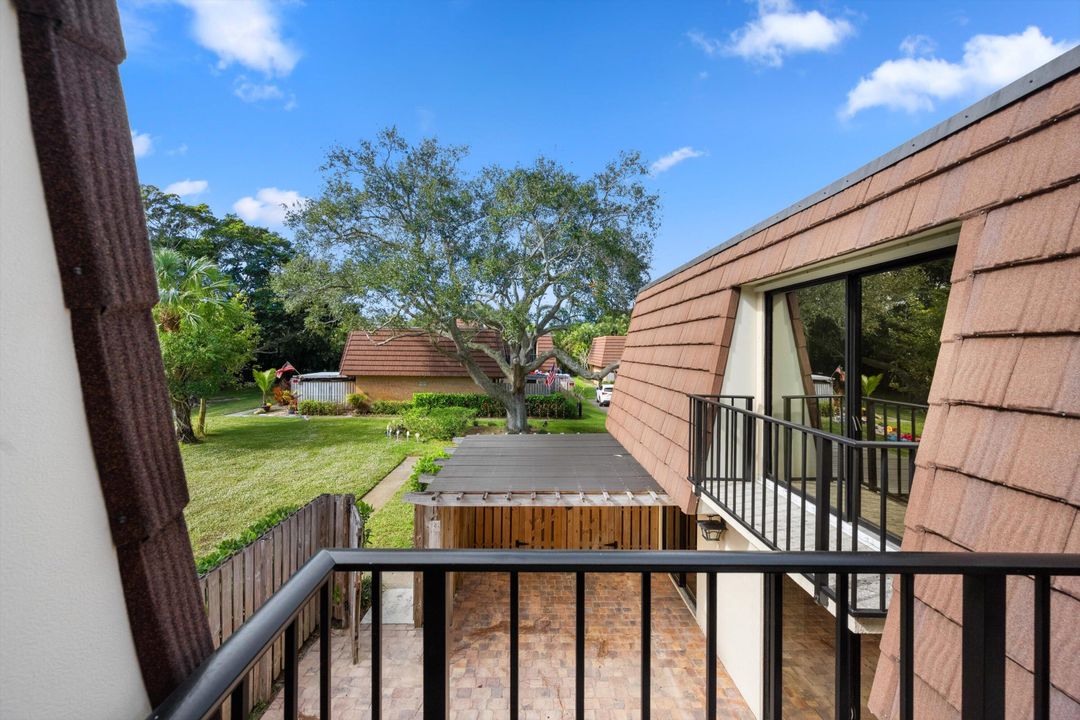 En Venta: $439,000 (3 camas, 2 baños, 1596 Pies cuadrados)