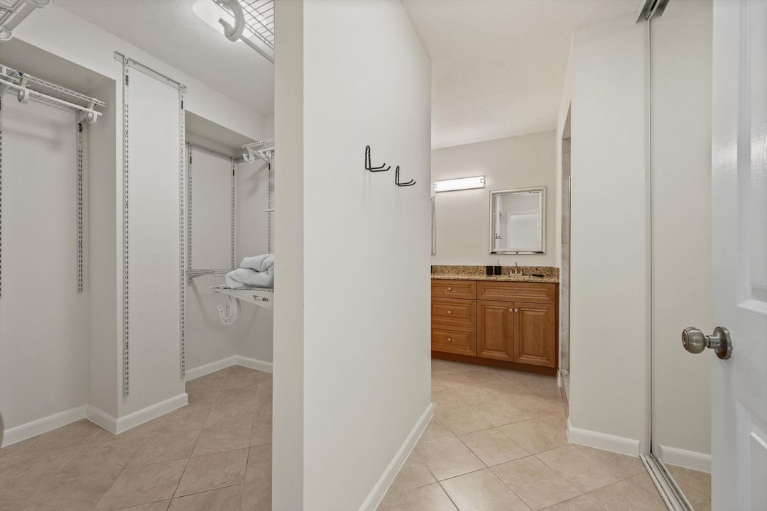 En Venta: $439,000 (3 camas, 2 baños, 1596 Pies cuadrados)