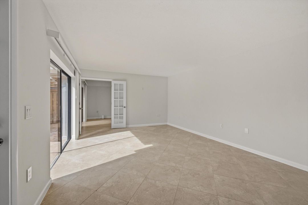 En Venta: $439,000 (3 camas, 2 baños, 1596 Pies cuadrados)