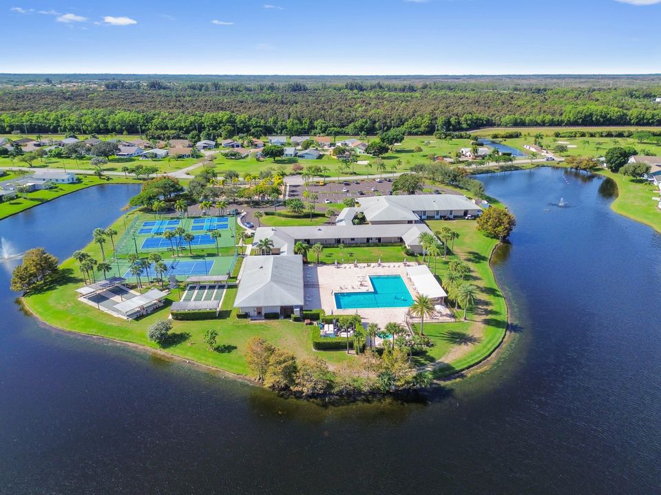 En Venta: $379,900 (2 camas, 2 baños, 1752 Pies cuadrados)