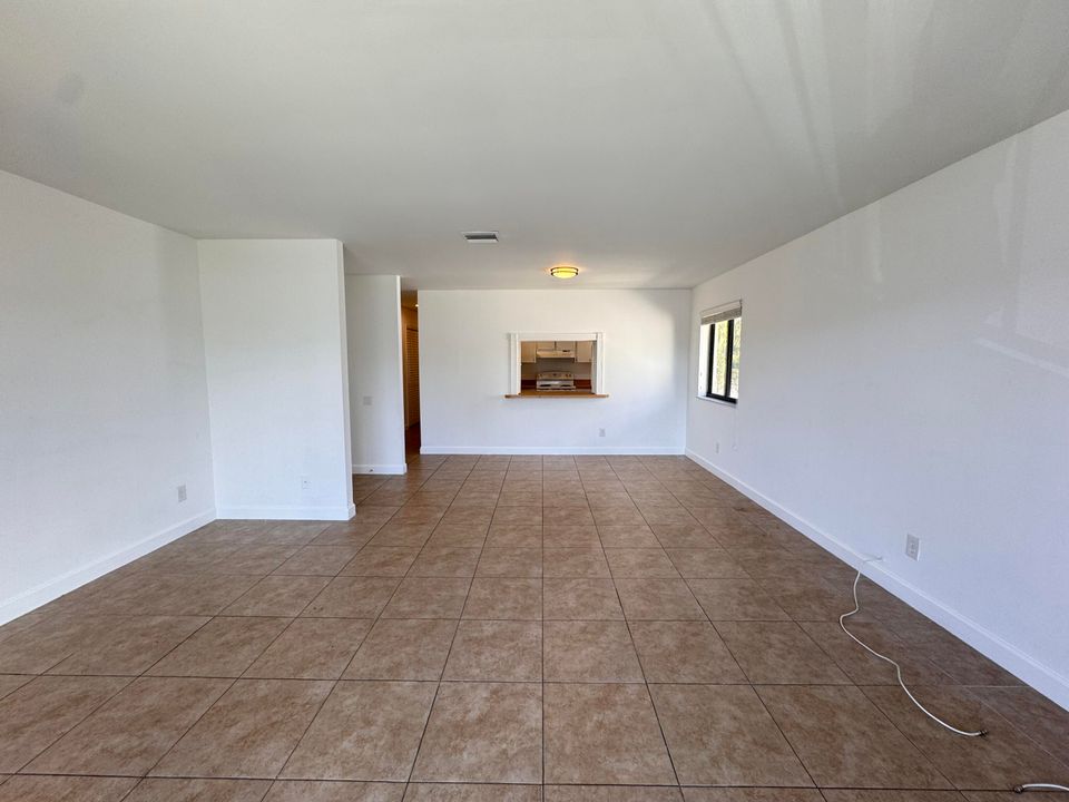 В аренду: $2,250 (2 спален, 2 ванн, 1159 Квадратных фут)