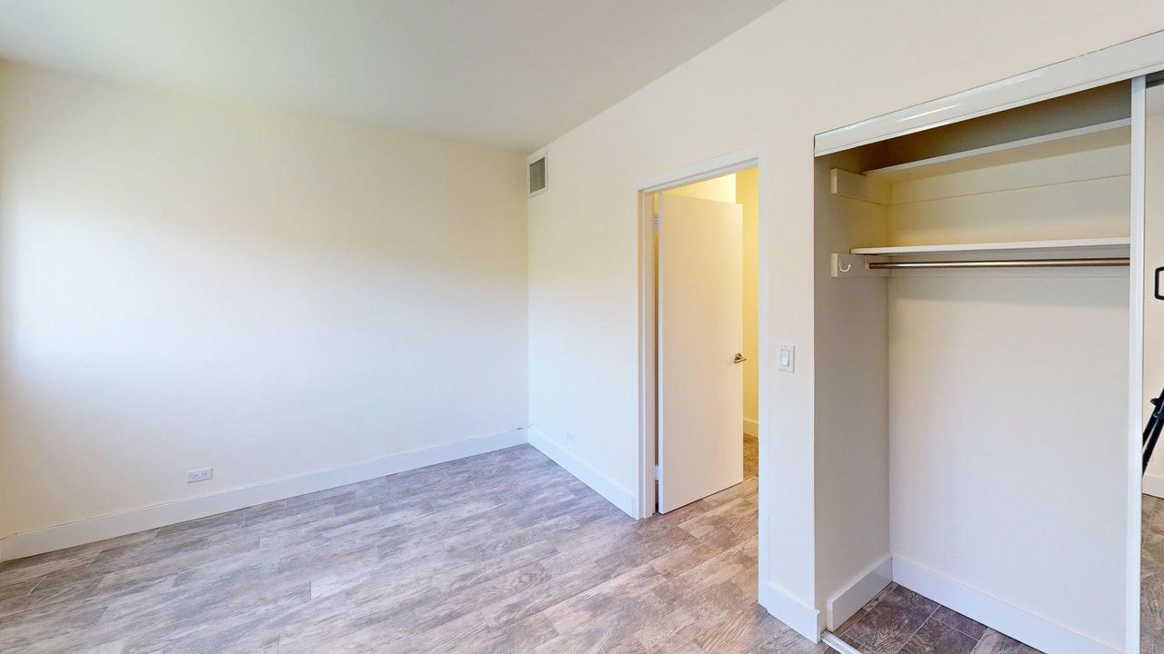 For Rent: $2,220 (1 beds, 1 baths, 710 Square Feet)
