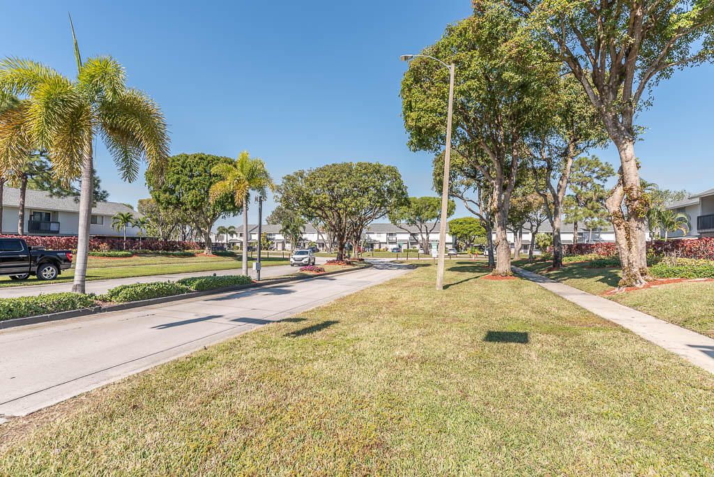 For Rent: $2,350 (3 beds, 2 baths, 1260 Square Feet)