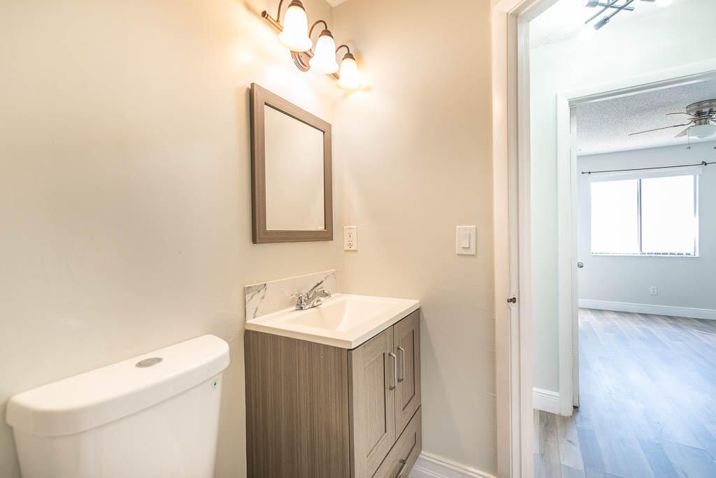 For Rent: $2,350 (3 beds, 2 baths, 1260 Square Feet)