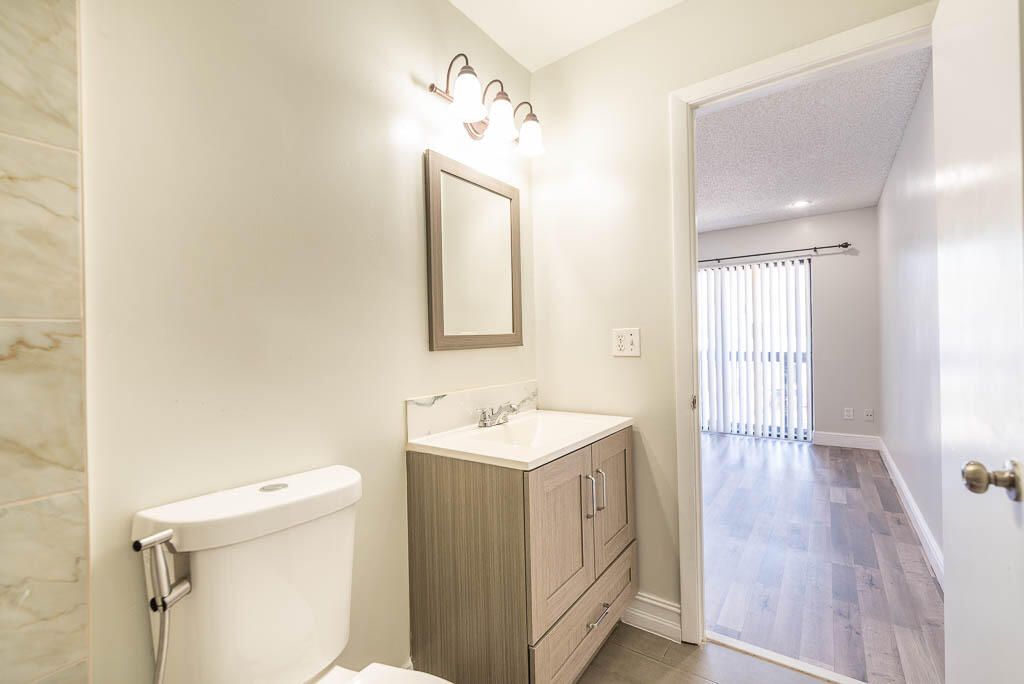 For Rent: $2,350 (3 beds, 2 baths, 1260 Square Feet)