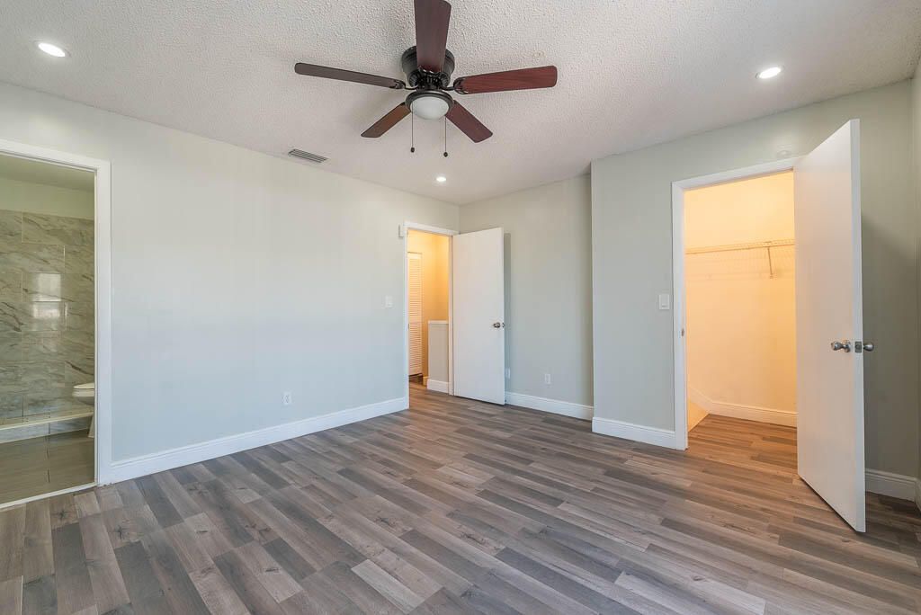 For Rent: $2,350 (3 beds, 2 baths, 1260 Square Feet)
