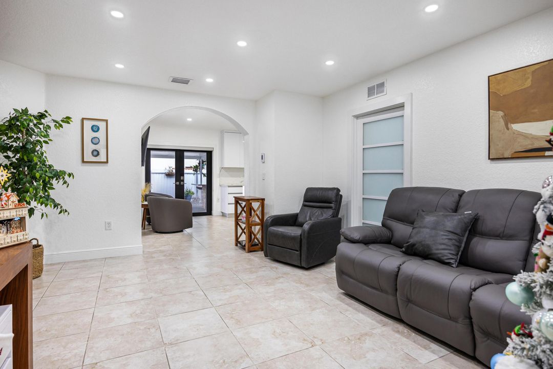 En Venta: $600,000 (3 camas, 2 baños, 1568 Pies cuadrados)