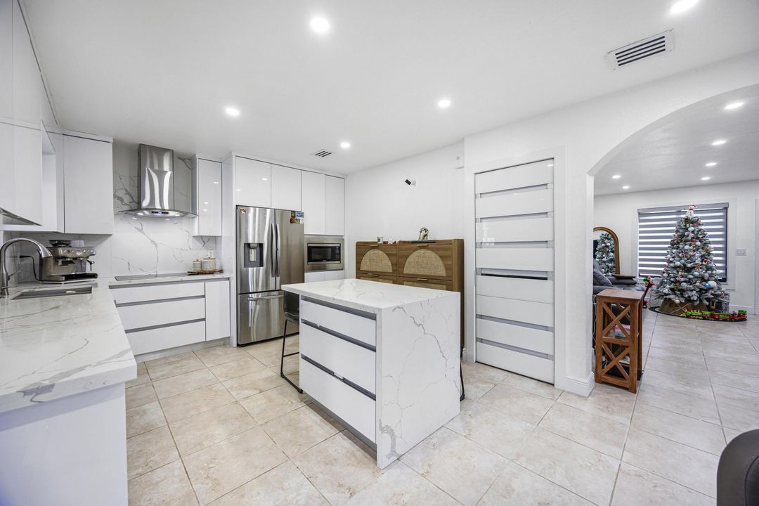 En Venta: $600,000 (3 camas, 2 baños, 1568 Pies cuadrados)