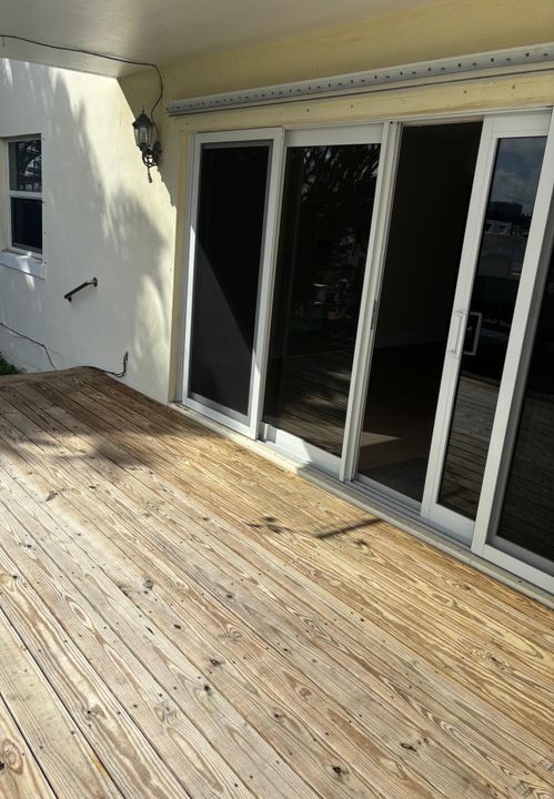 For Rent: $2,600 (2 beds, 2 baths, 1127 Square Feet)