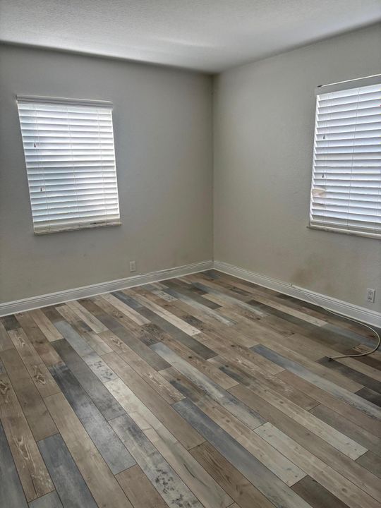 For Rent: $2,600 (2 beds, 2 baths, 1127 Square Feet)