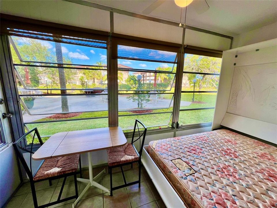 For Rent: $1,650 (1 beds, 1 baths, 768 Square Feet)