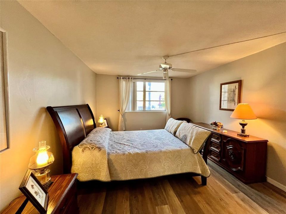 For Rent: $1,650 (1 beds, 1 baths, 768 Square Feet)