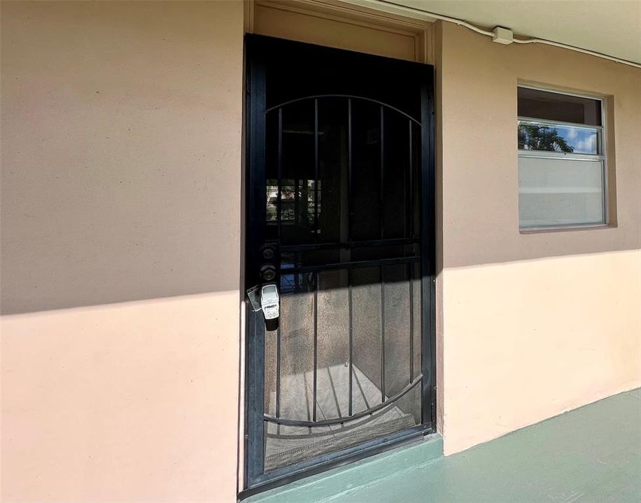 For Rent: $1,650 (1 beds, 1 baths, 768 Square Feet)