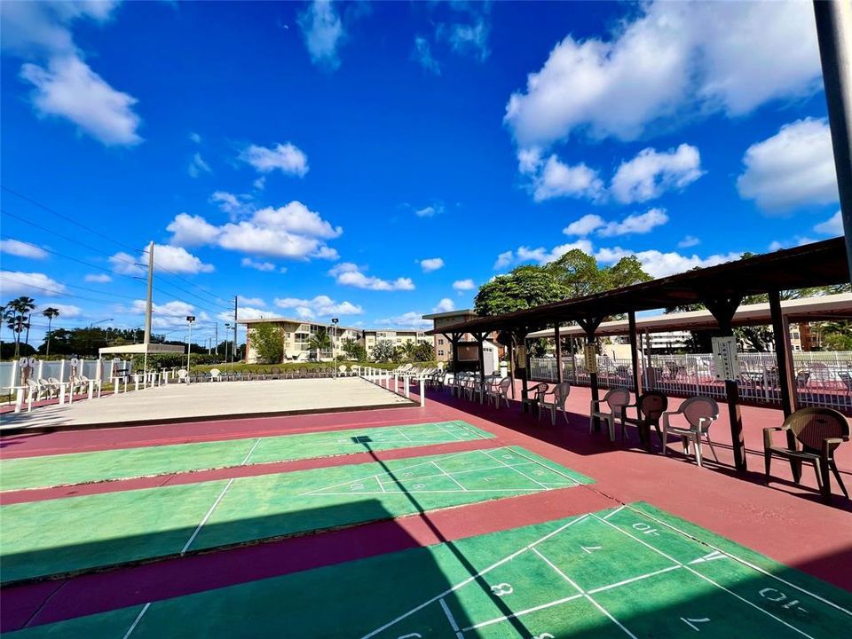 For Rent: $1,650 (1 beds, 1 baths, 768 Square Feet)