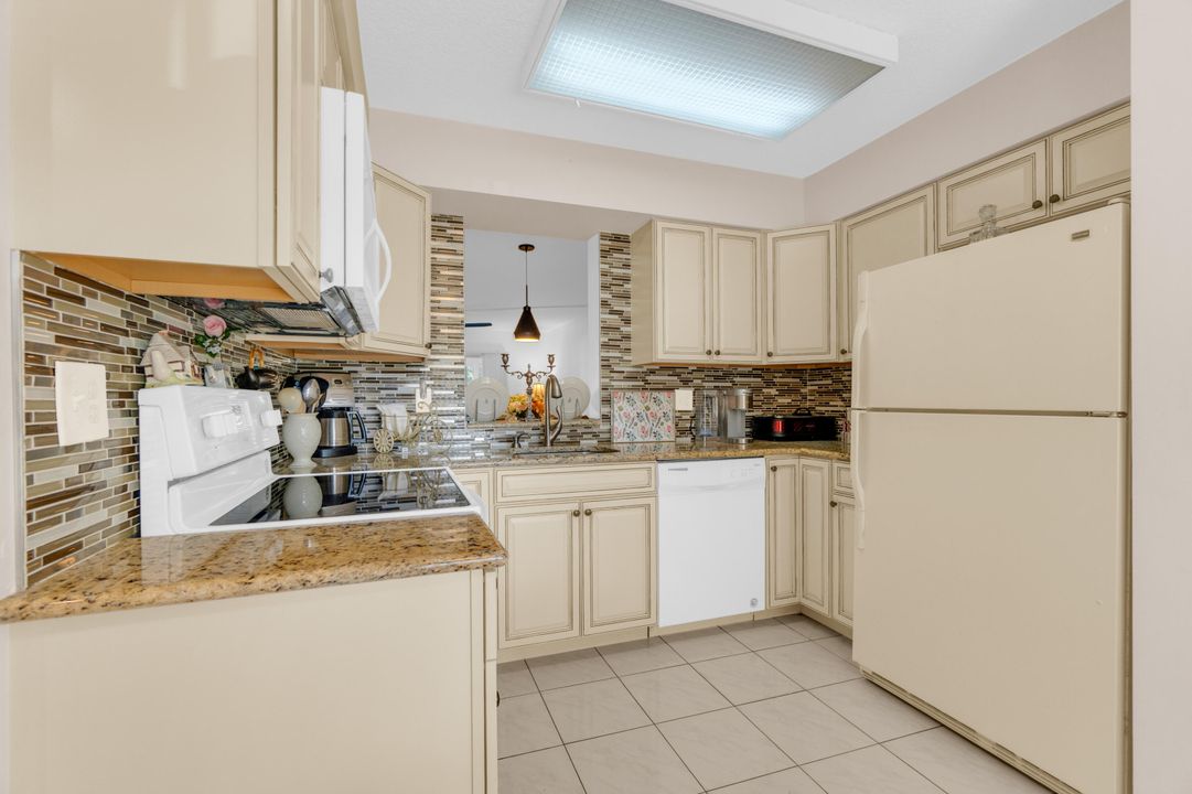 En Venta: $179,000 (2 camas, 2 baños, 1080 Pies cuadrados)