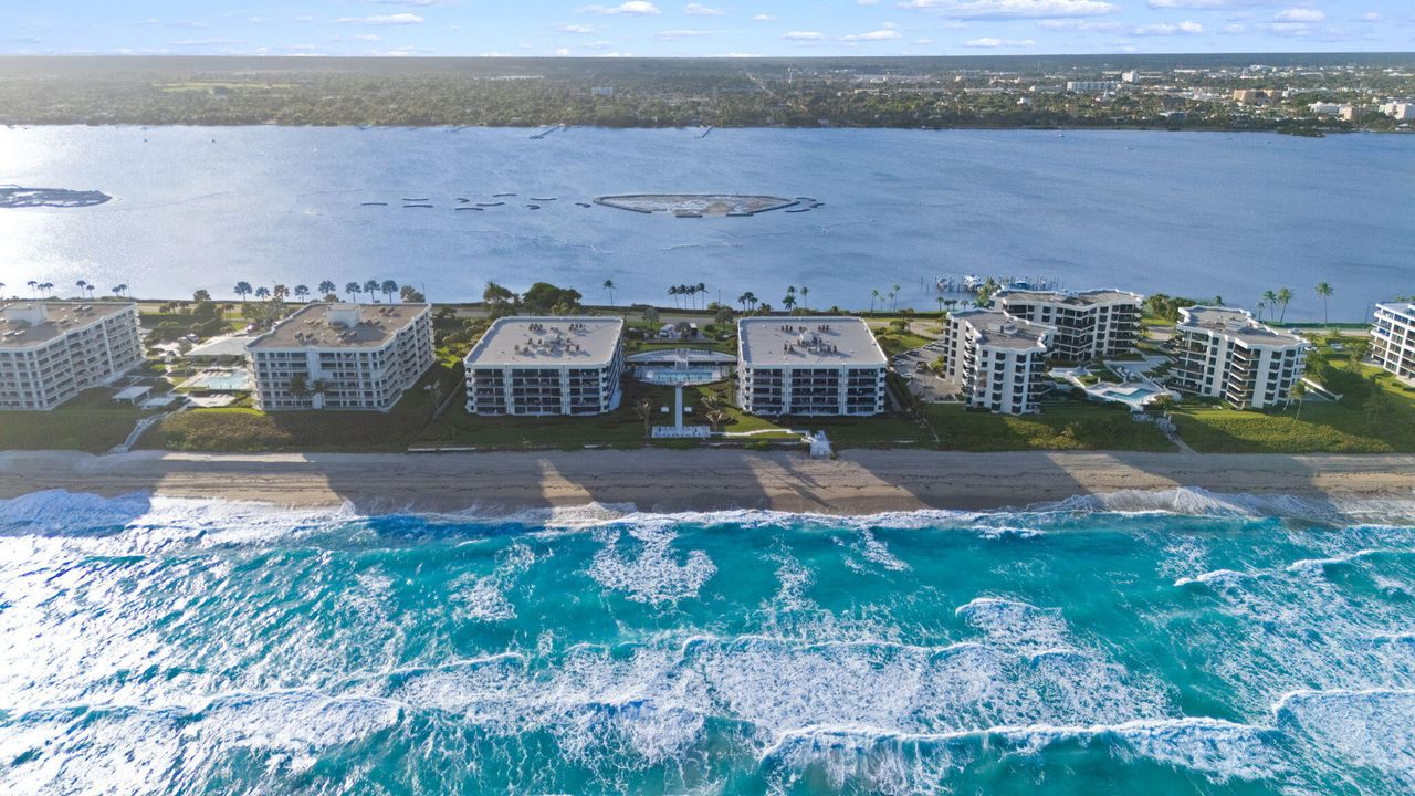 На продажу: $3,150,000 (3 спален, 3 ванн, 2533 Квадратных фут)