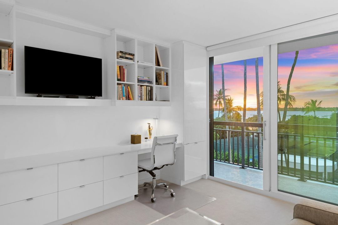 На продажу: $3,150,000 (3 спален, 3 ванн, 2533 Квадратных фут)