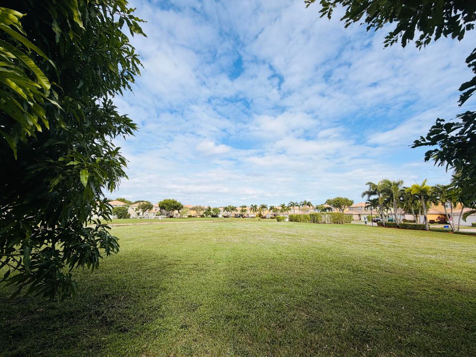 出租: $3,400 (4 贝兹, 4 浴室, 3031 平方英尺)