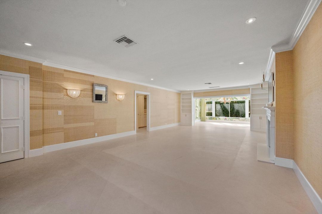 出租: $30,000 (4 贝兹, 3 浴室, 2795 平方英尺)