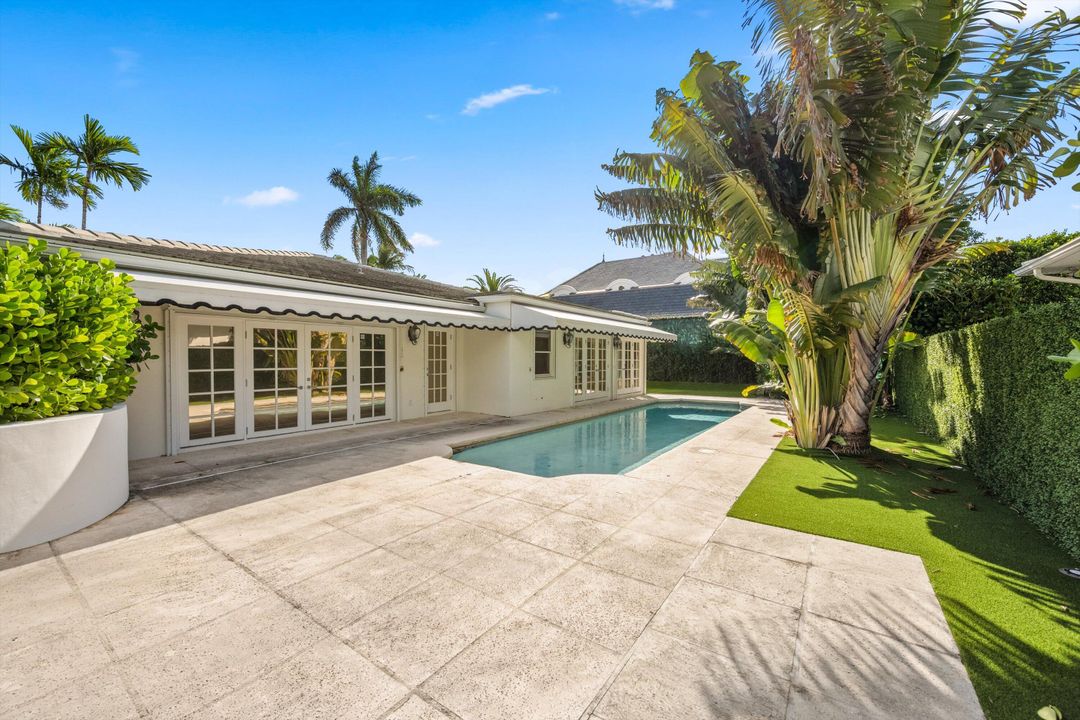 出租: $30,000 (4 贝兹, 3 浴室, 2795 平方英尺)