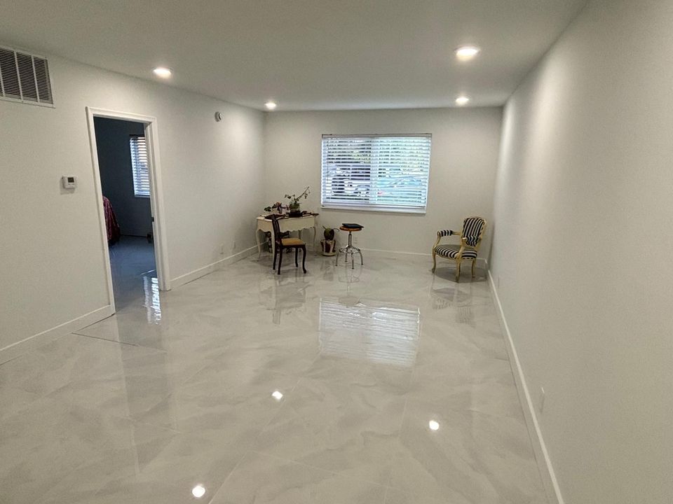 En Venta: $280,000 (1 camas, 1 baños, 750 Pies cuadrados)