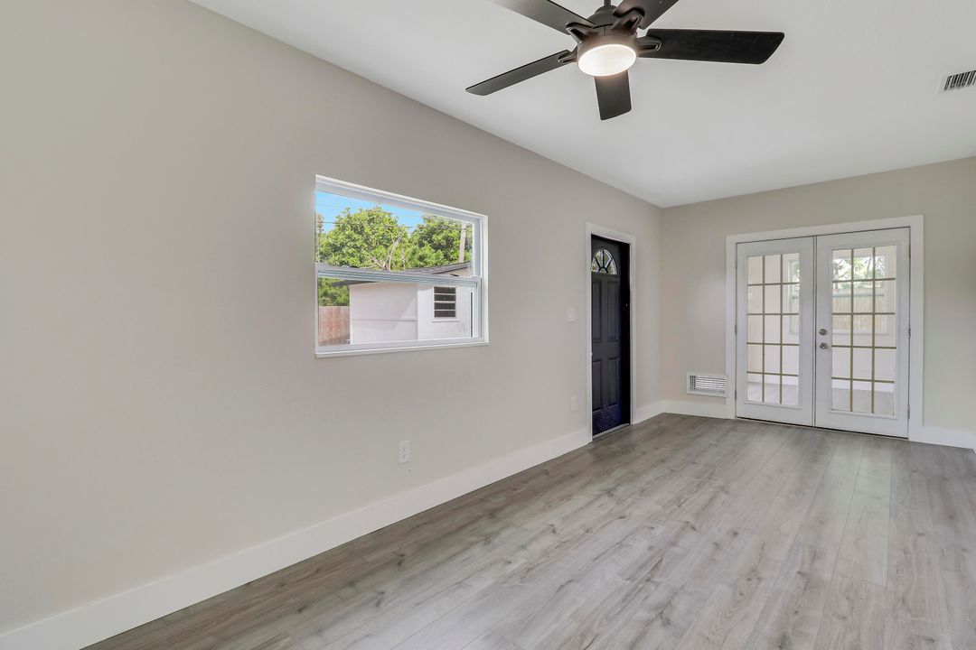 На продажу: $434,500 (3 спален, 1 ванн, 1218 Квадратных фут)