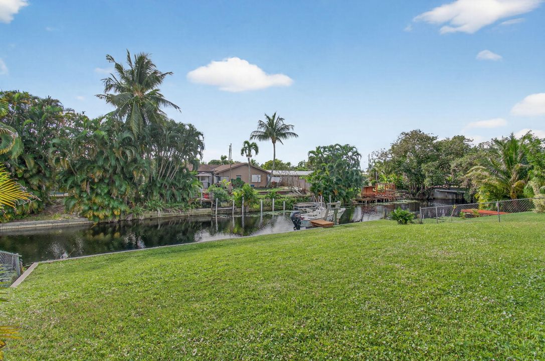 На продажу: $575,000 (3 спален, 2 ванн, 1527 Квадратных фут)