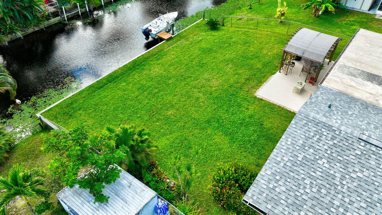 На продажу: $575,000 (3 спален, 2 ванн, 1527 Квадратных фут)