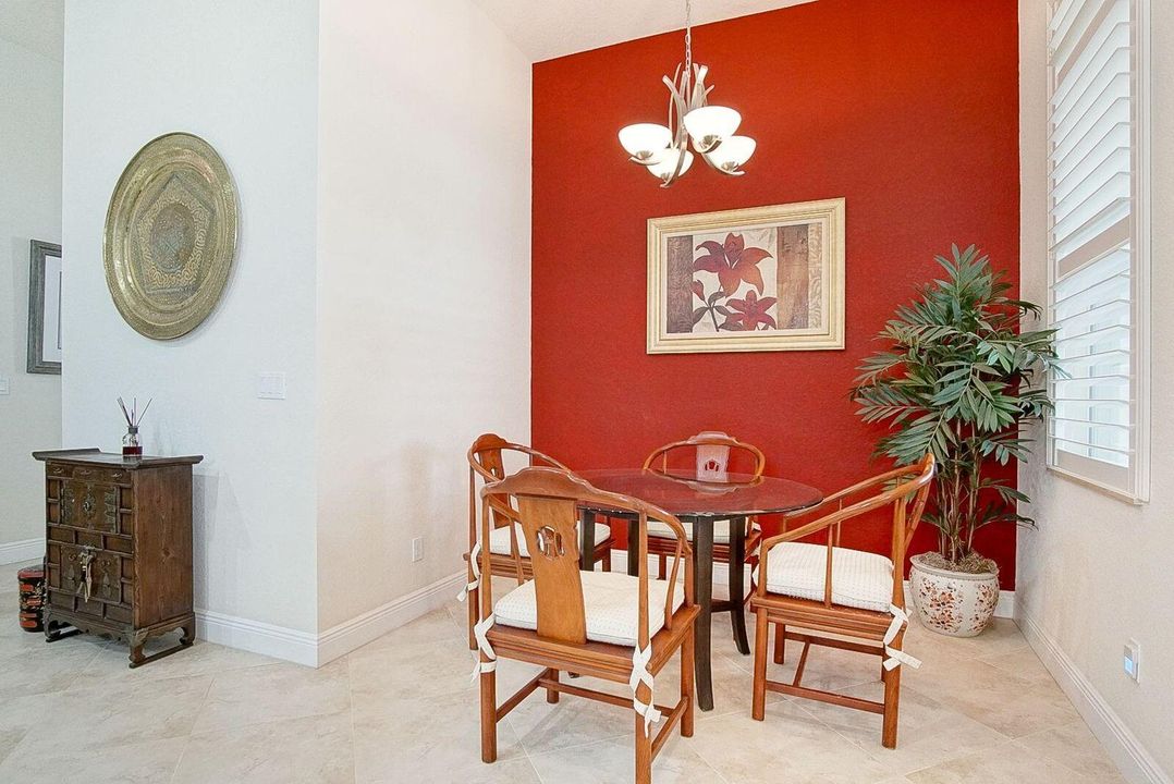 En Venta: $645,500 (3 camas, 2 baños, 2255 Pies cuadrados)